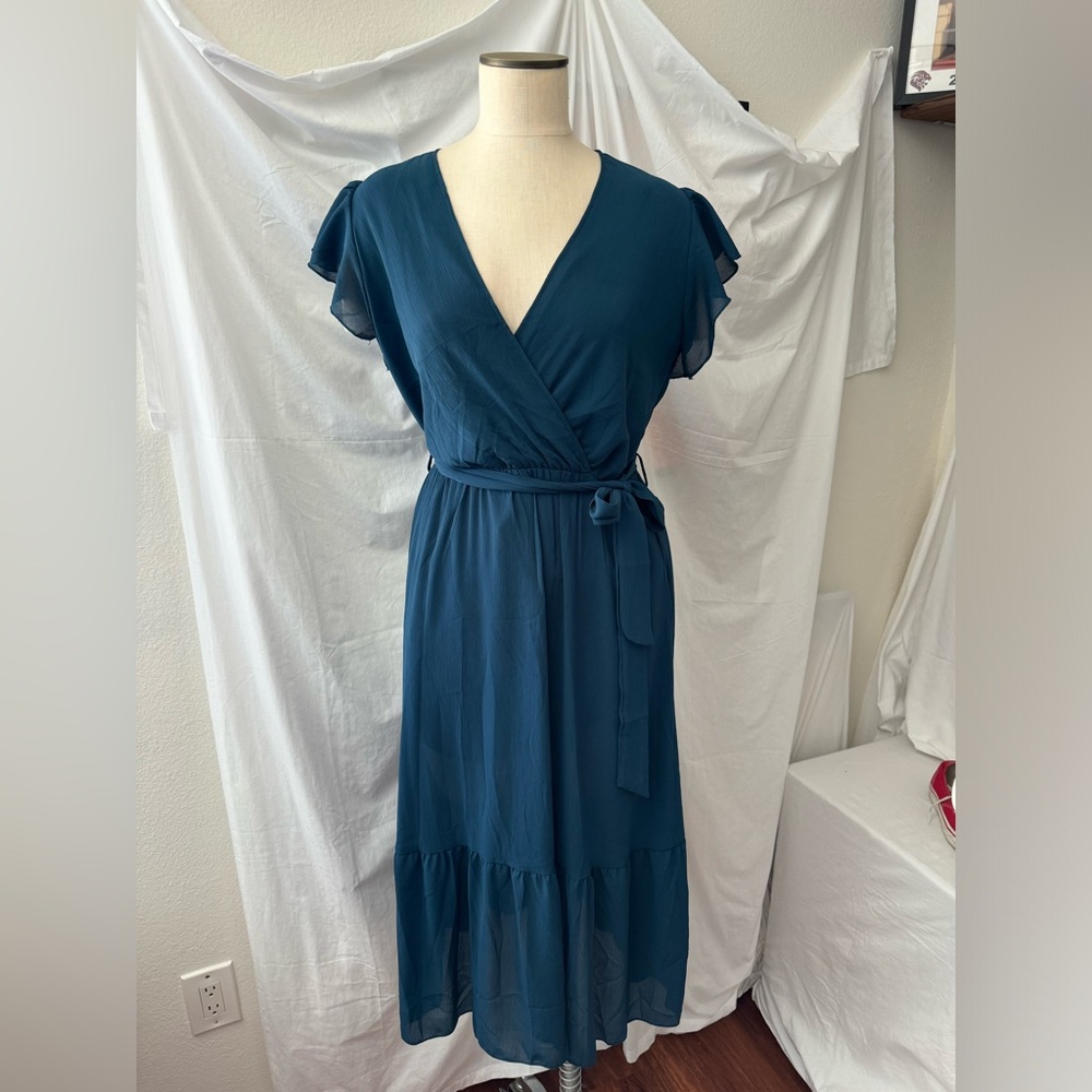 Beautiful and comfortable teal Fall dress